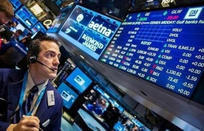 ارتفاع مؤشرات الأسهم الأمريكية مع تراجع المخاوف بشأن تباطؤ تقدم الذكاء الاصطناعي