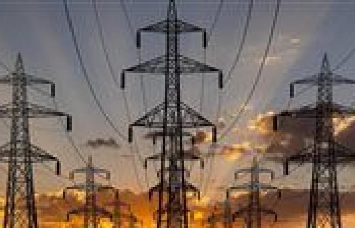 طفرة في مشروعات الطاقة المتجددة بتكلفة 4 مليارات دولار قبل صيف 2025