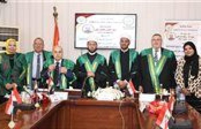 وزير الأوقاف يناقش رسالة دكتوراة بجامعة عين شمس