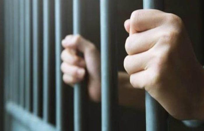 حبس المتهمين بسرقة مخزن للمواد الغذائية ببنى سويف 4أيام