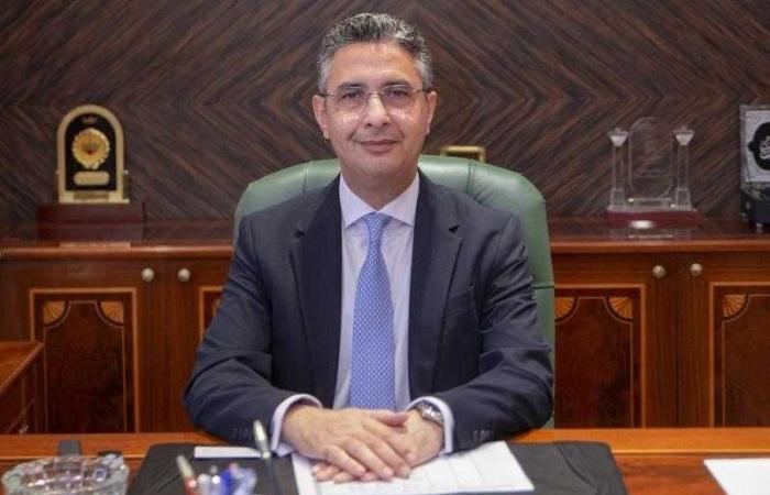 وزير
      التموين:
      ‏ضخ
      كميات
      كبيرة
      من
      السلع
      الأساسية
      في
      المنافذ
      الاستهلاكية - غاية التعليمية