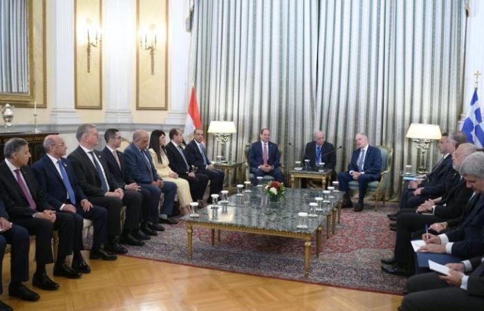 كلمة الرئيس السيسى بالمؤتمر الصحفى المشترك مع رئيس وزراء اليونان
