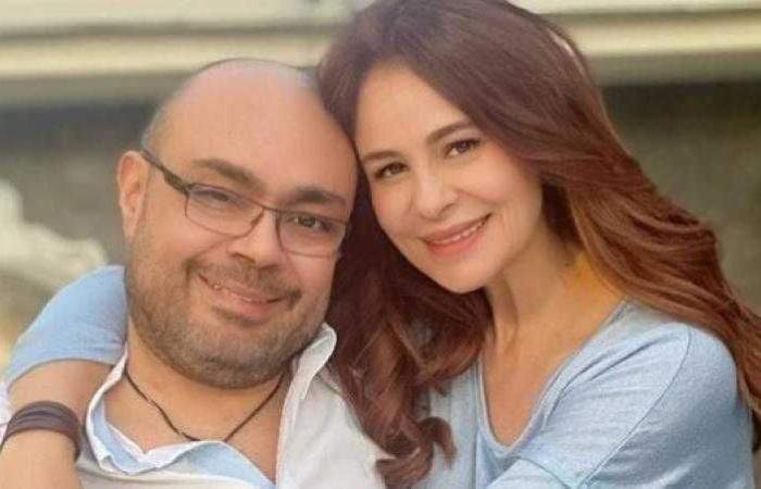 كارول سماحة تعلن افتتاح مسرحيتها بعد أيام من وفاة زوجها