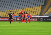 "بعد واقعة بلوزداد".. لاعبو الأهلي يحيون الجماهير عقب مباراة المصري البورسعيدي بالدوري (فيديو)