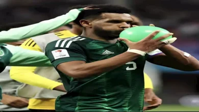 مراسل عراقي يسخر من علي البليهي بعد إقصاء السعودية من كأس الخليج (فيديو)